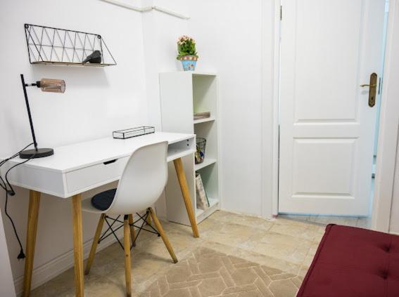 Escape Aparthotel Suceava Extérieur photo